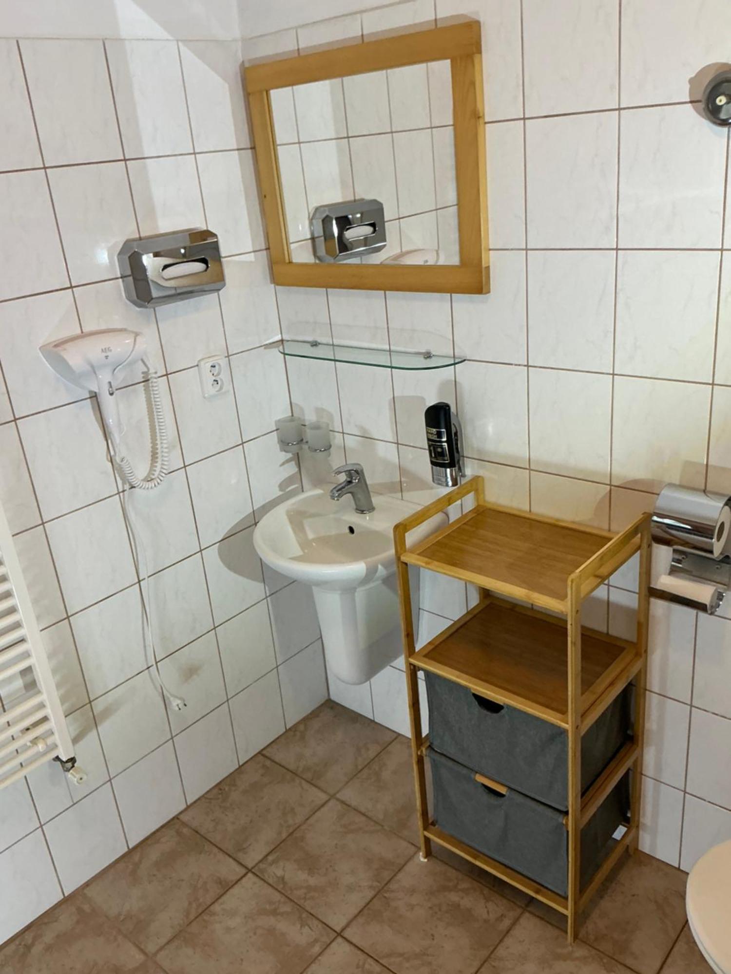 阿巴兹亚膳食公寓酒店 Františkovy Lázně 外观 照片